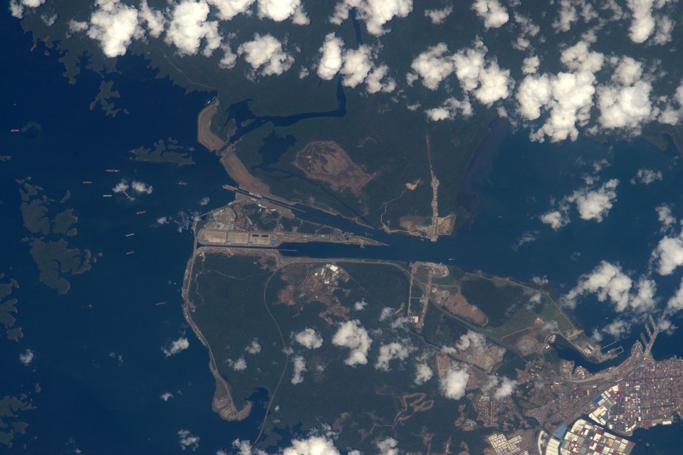 Tim captioned this snap: "From one mighty ocean to another – ships passing through the Panama canal"