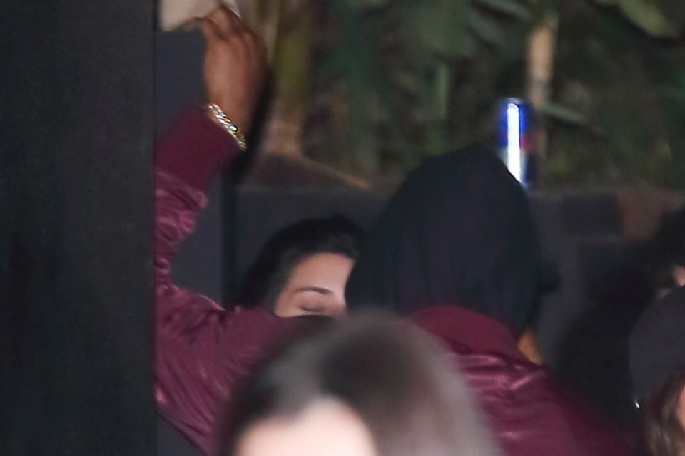  Kendall Jenner was seen kissing Jordan Clarkson outside a club in Hollywood