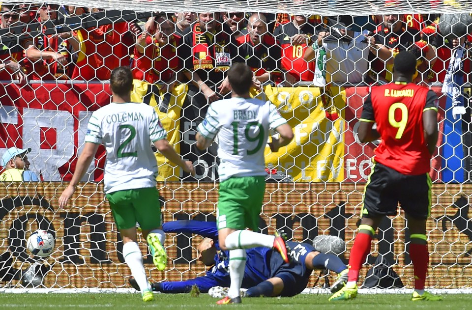 Lukaku wraps up the win with a calm finish to give Belgium their first points