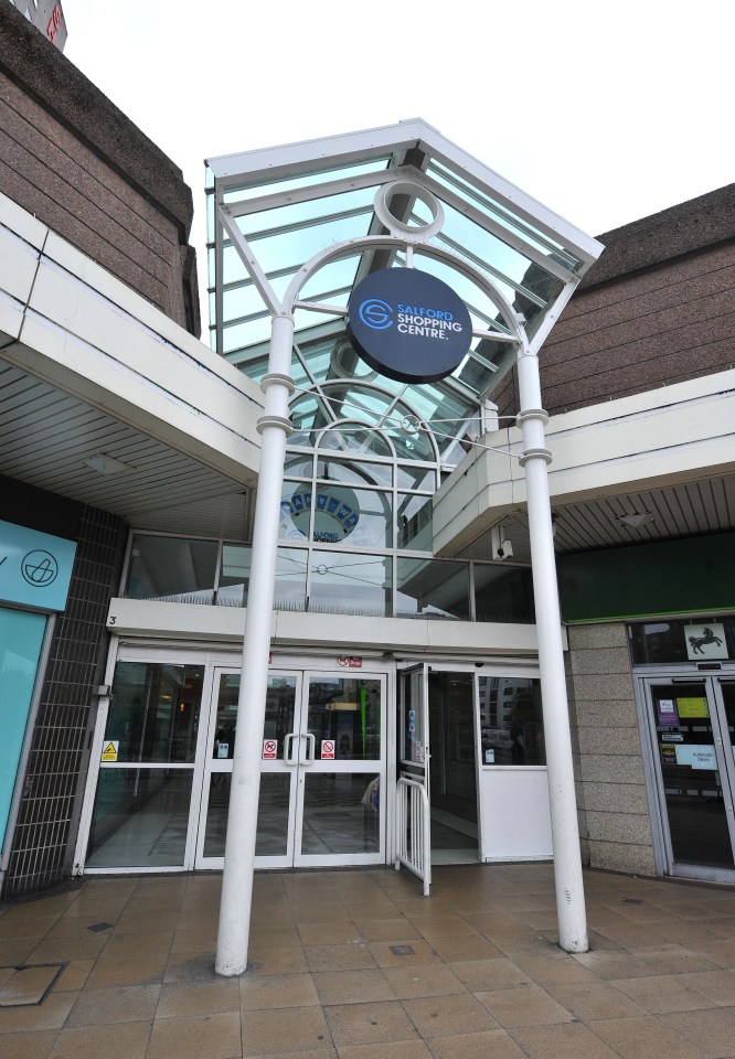 Salford Shopping Centre teddy tablets.