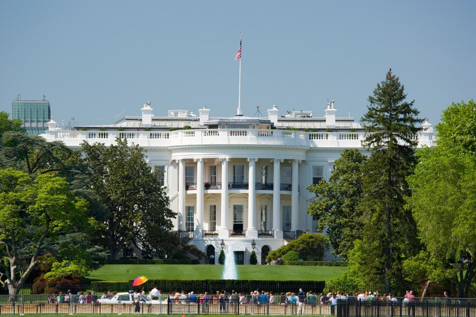 Ms Lewinsky came to visit the President at the White House when the alleged incident took place