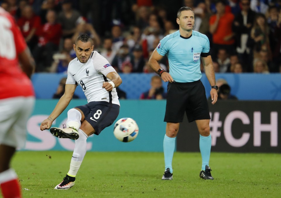  Dimitri Payet had a chance with a late free-kick but it hit the Swiss wall