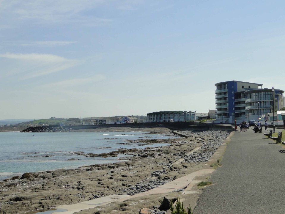 The popular beachfront town thrives on tourists but has been struggling to deal with the communications issue