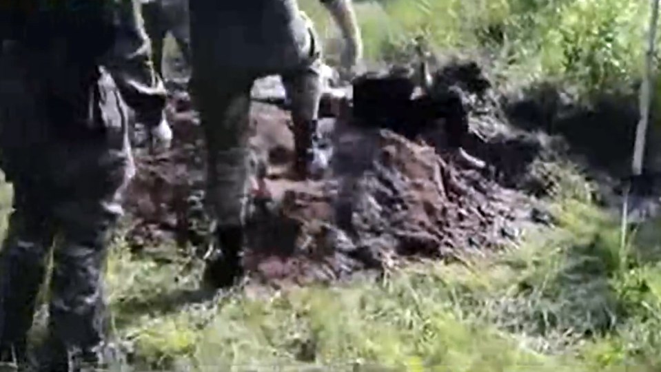 Buried alive Ukraine Russia