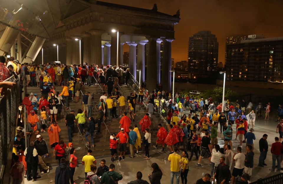  People wait at the Soldier Field stadium during the half time of a Copa America Centenario semifinal football match between Chile and Colombia