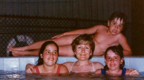 Awkward... this mum's head couldn't be in a worse place