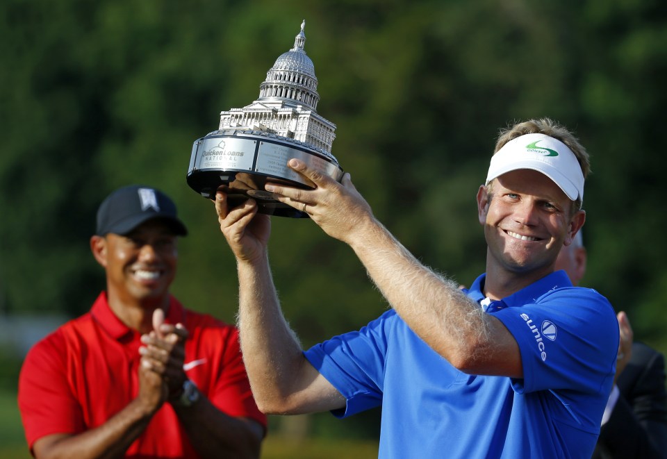  Tiger Woods congratulates Billy Hurley after his first PGA Tour win