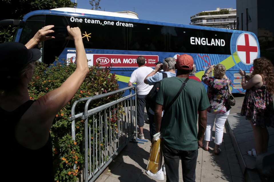 England bus