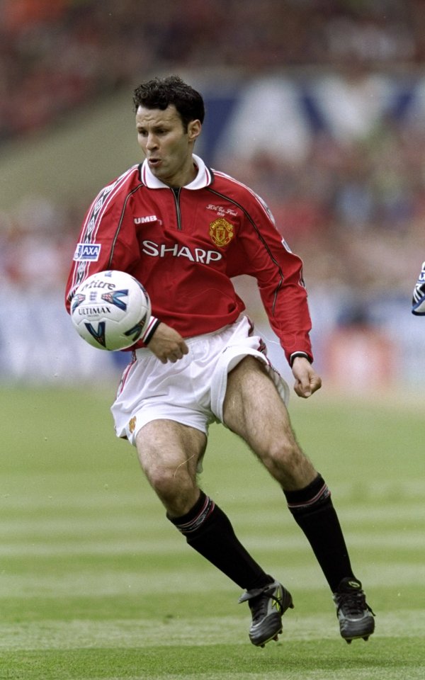  Ryan Giggs made a club-record 963 appearances for Manchester United