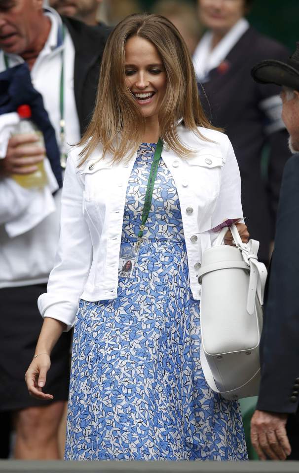  Andy Murray's wife Kim Sears arrives to cheer her husband on in centre court