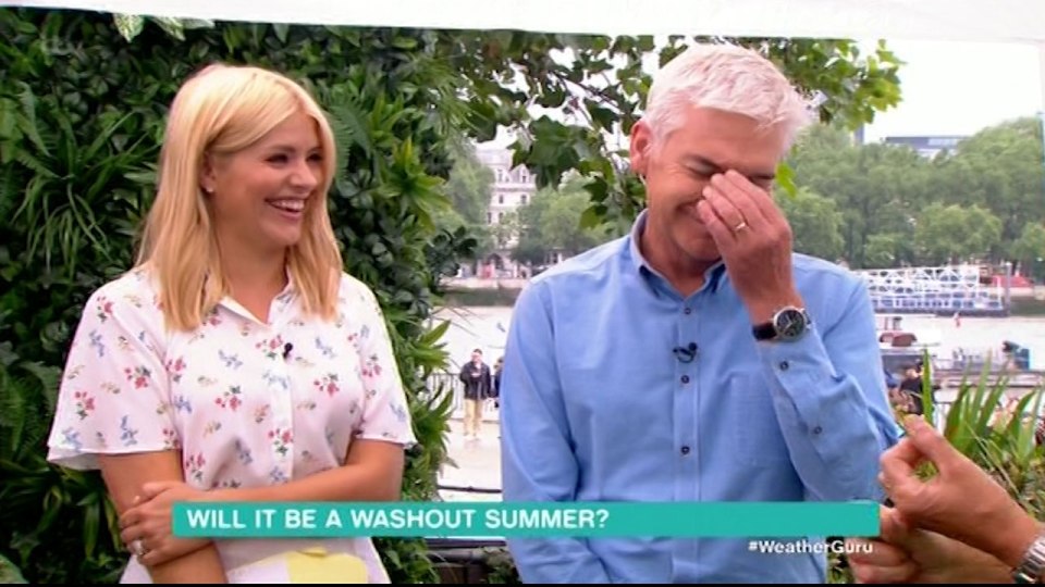  Holly Willoughby made Phillip Schofield laugh on This Morning by referencing Disney movie Frozen