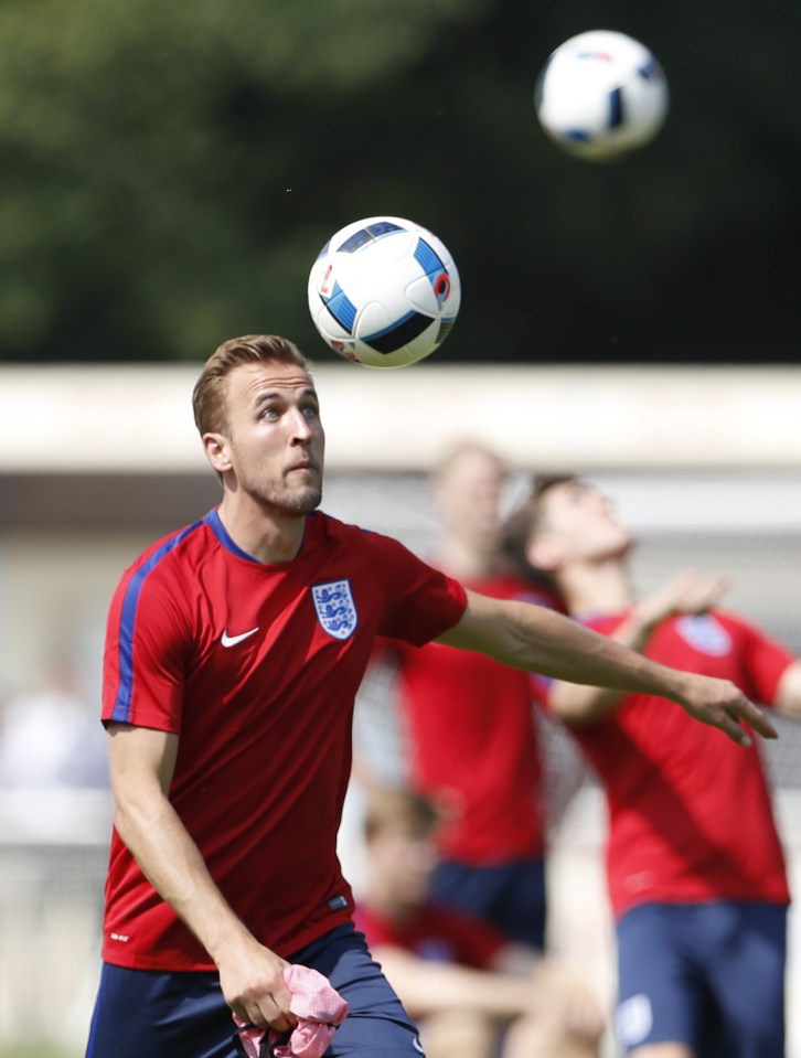  Harry Kane gets to work at England training in Chantilly