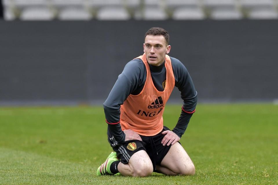  West Ham and Liverpool are interested in Vermaelen, who wants a Prem return