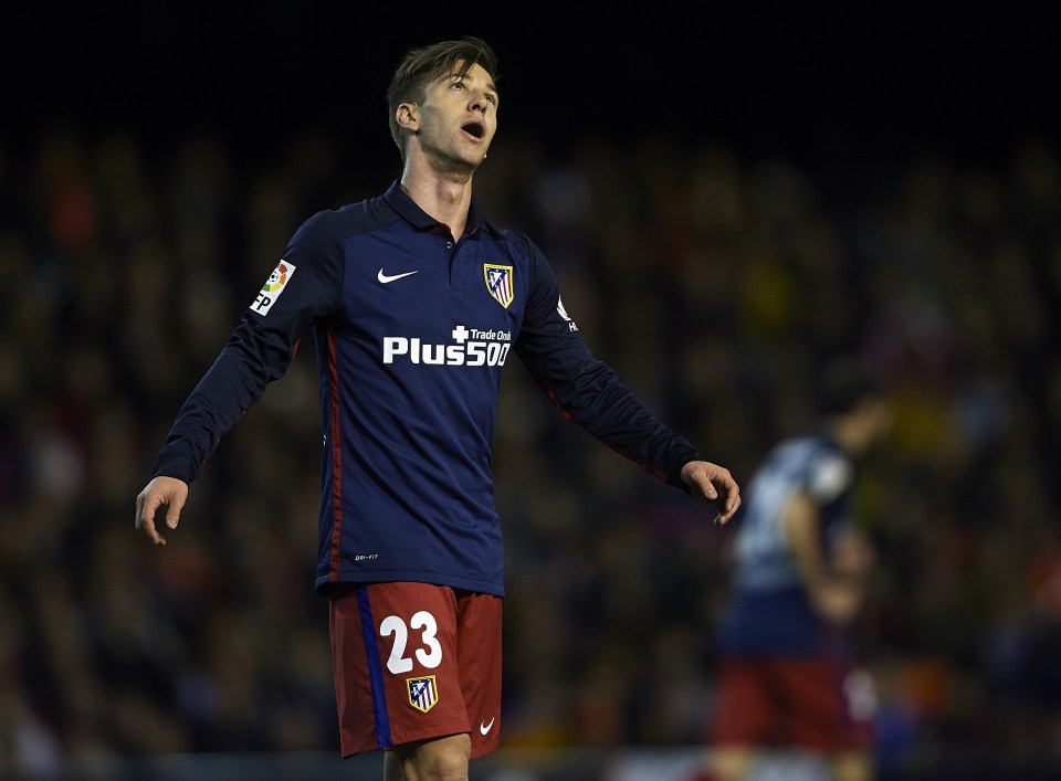 VALENCIA, SPAIN - MARCH 06: Luciano Vietto of Atletico de Madrid reacts during the La Liga match between Valencia CF and Atletico de Madrid at Estadi de Mestalla on March 06, 2016 in Valencia, Spain. (Photo by Manuel Queimadelos Alonso/Getty Images)