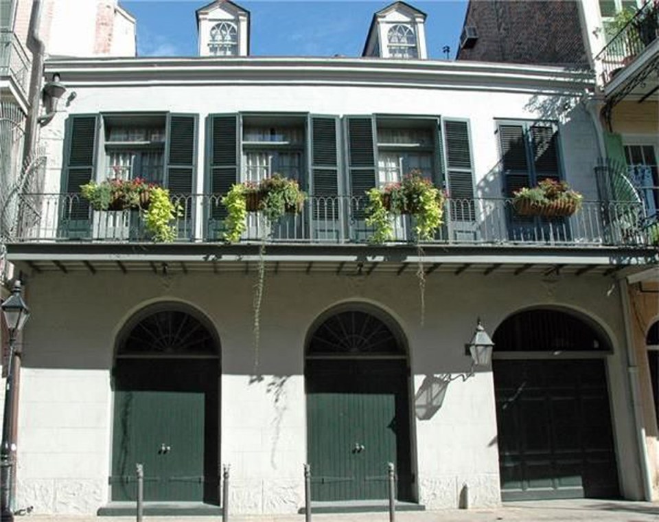  Brad Pitt and Angelina Jolie listed their New Orleans home for $6.5 million in 2015 and have now dropped the price to $5.65 million