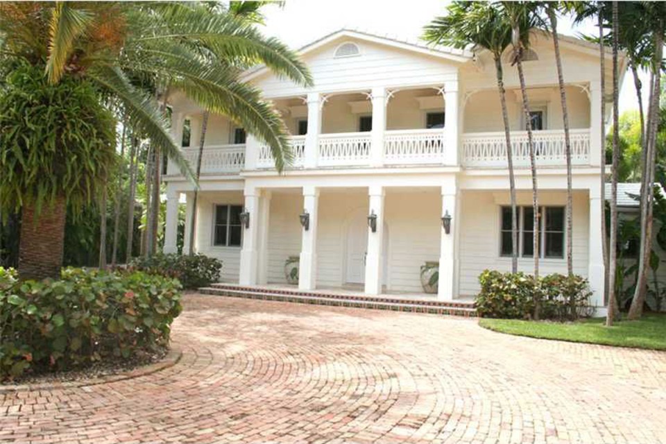  Pop star Gloria Estefan listed her Miami Beach estate spring in 2015 for a staggering $40 million