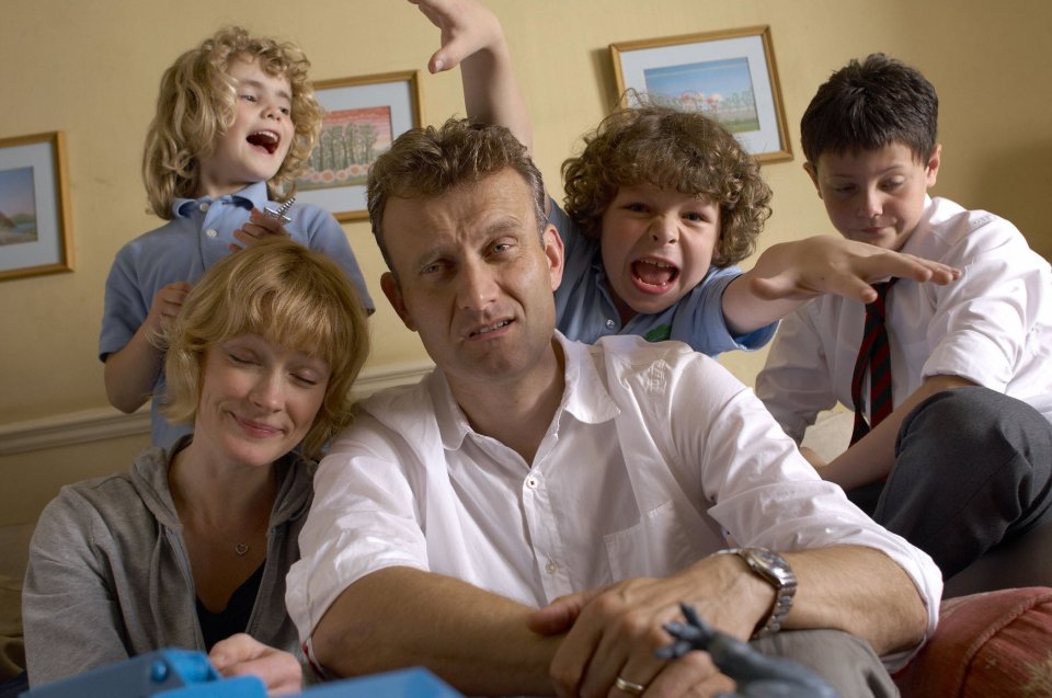  The kids with Claire Skinner and Hug Dennis who played the parents