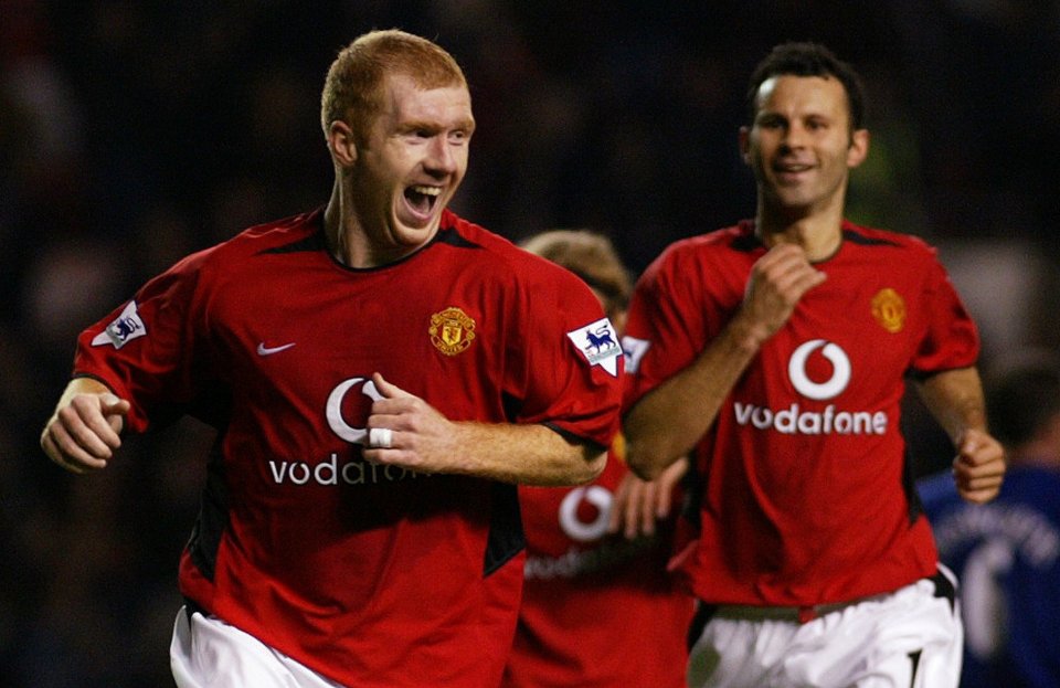 Ryan Giggs could be about to link up with former Man United team-mate Paul Scholes