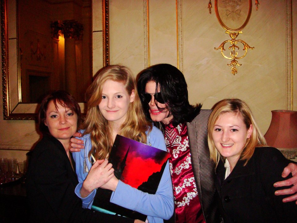  Michael Jackson with Harriet Lester, second from left