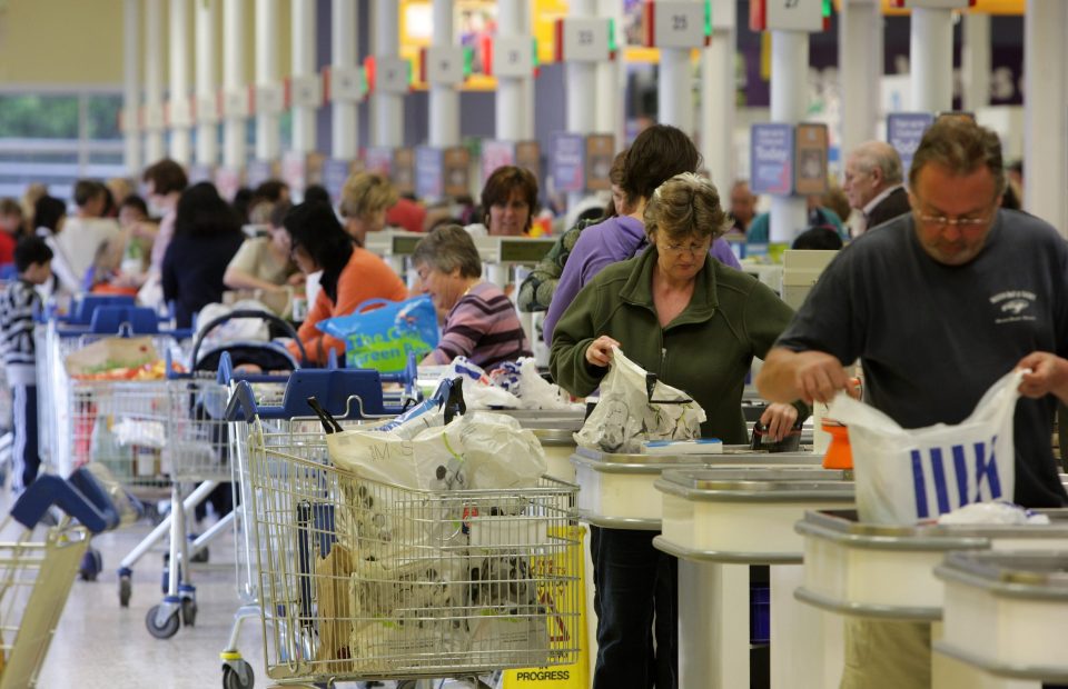  Supermarket shopping would be a lot more pleasant if the queues were smaller