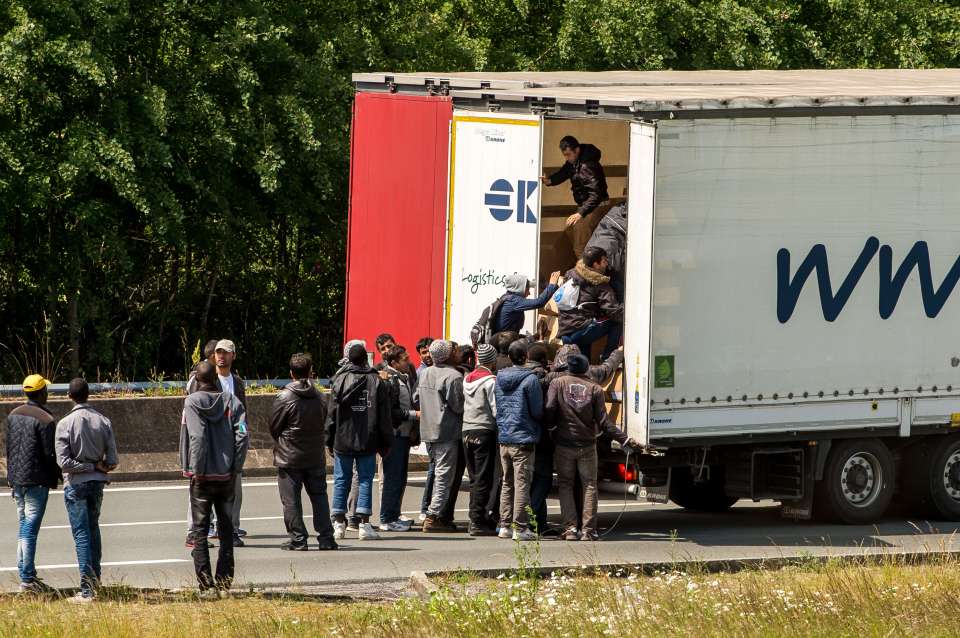  Shock...Only 1 in 3 illegal immigrants are eventually deported from UK