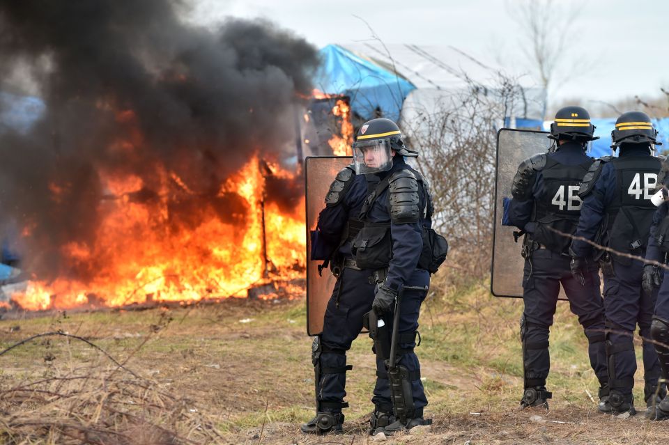 The Calais mayor says the rest of The Jungle will be destroyed imminently