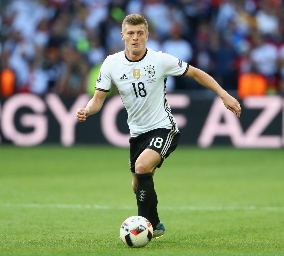 Kroos still has four years remaining on his current Bernabeu contract