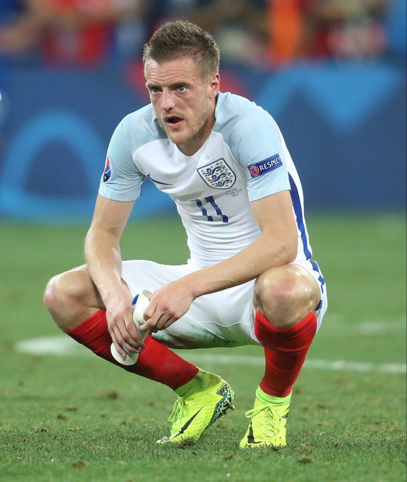  Jamie Vardy snubbed a move to London in order to stay at Leicester