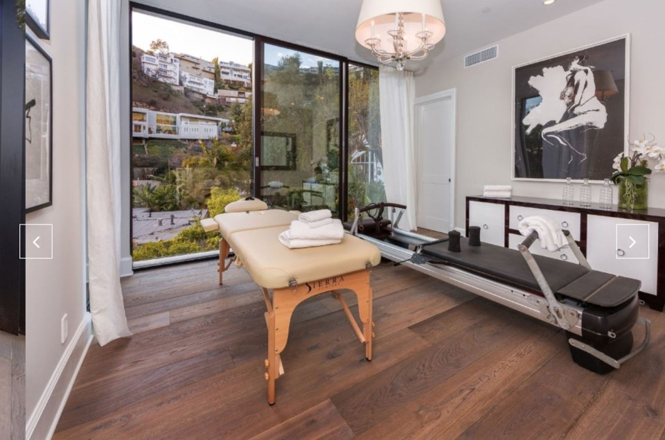  The new swanky pad used to belong to Emily Blunt and John Krasinski