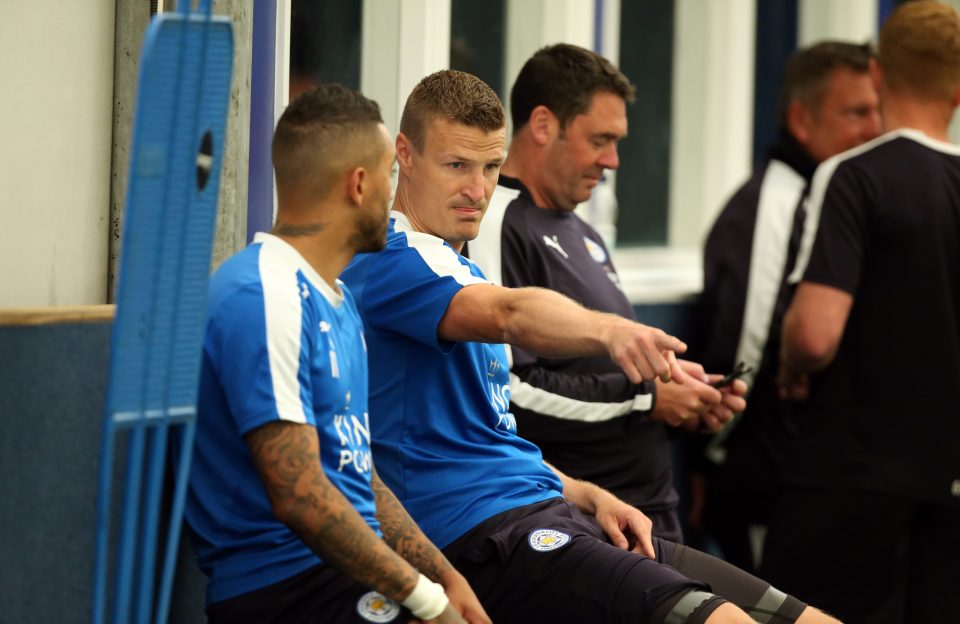 Huth points the way to Danny Simpson