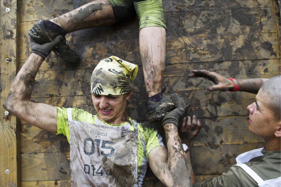 Some runners were photographed helping each other through the course, whilst others decided to go it alone