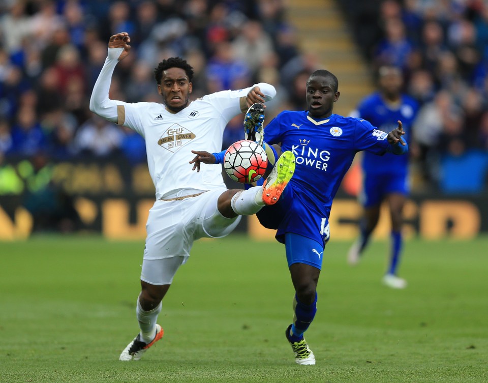  Claude Makelele says he loves watching N'Golo Kante play because he looks to enjoy his role breaking up attacks in games