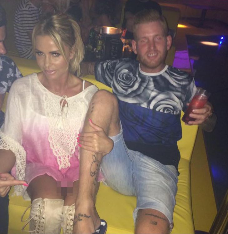 Katie Price seen in bananas nightclub Magaluf