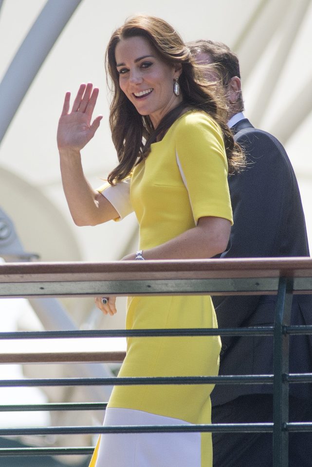  She recycled the yellow dress worn today - she first wore it in 2014 on the Royal Tour of Australia