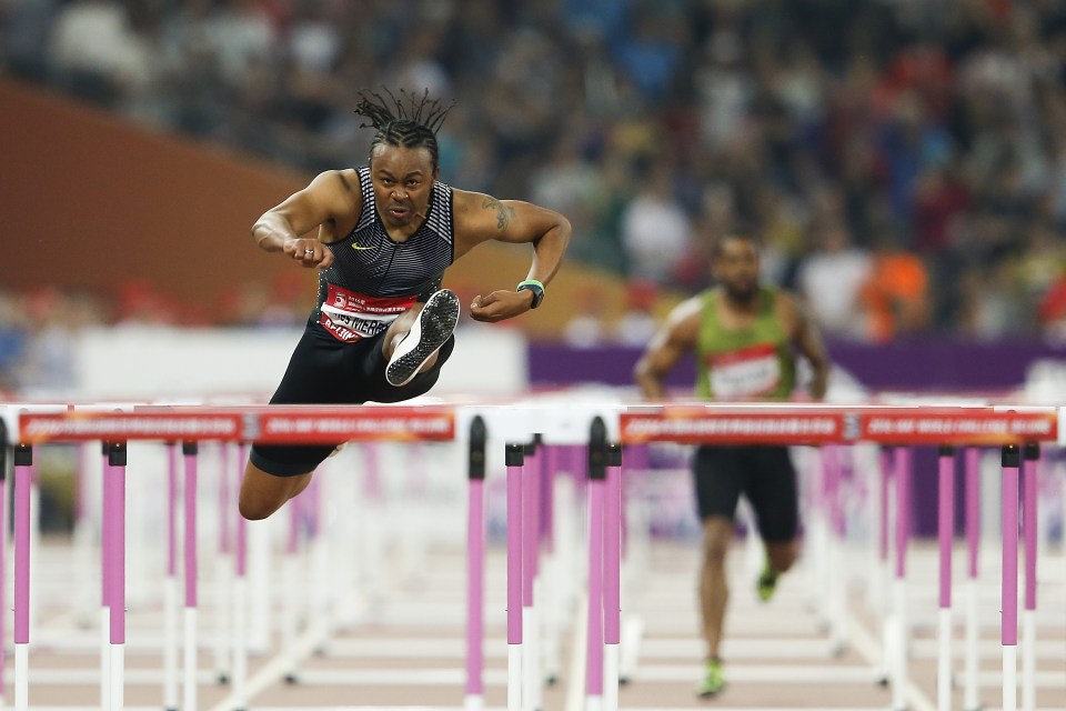 110m hurdle champ Aries Merritt in action