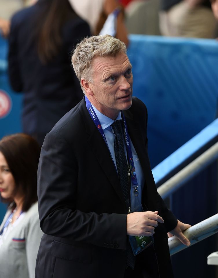 David Moyes is in advanced talks to become the new Sunderland manager after Sam Allardyce takes over the England job