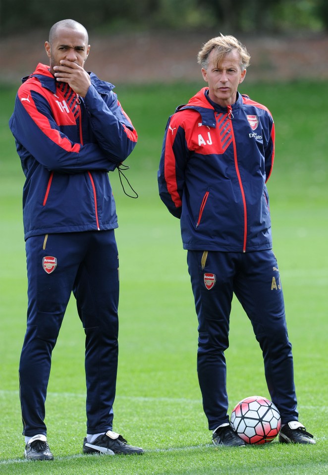  Thierry Henry worked with Arsenal kids as he went for coaching badges