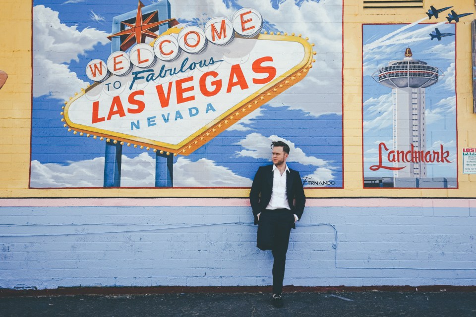  Olly jetted to Las Vegas to film the video, which has been shot in black and white and looks incredible