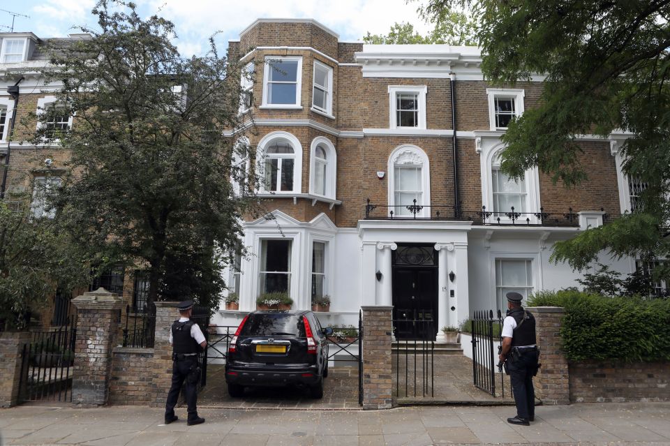  The Cameron family have moved temporarily into this seven bedroom £17m mansion in Holland Park after leaving Downing Street