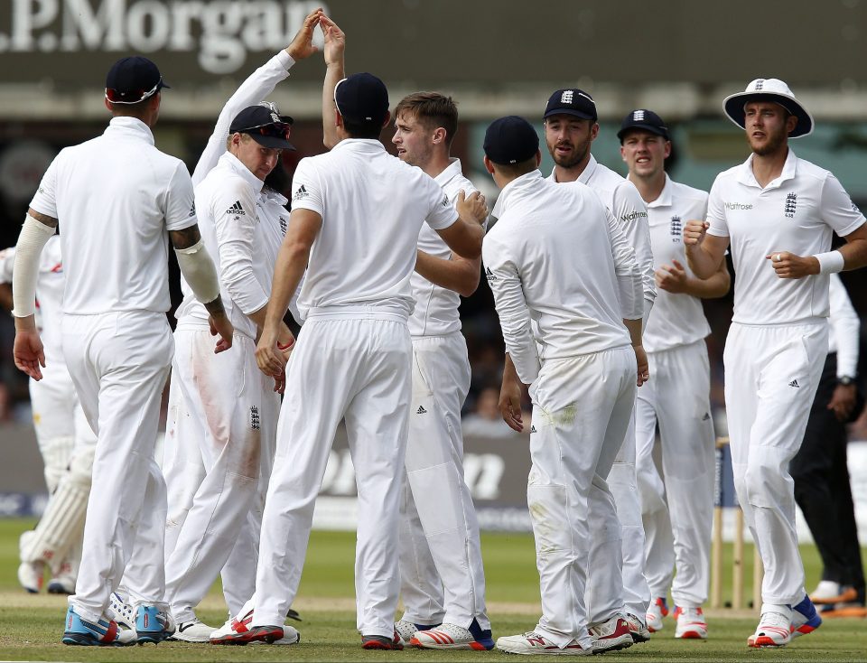 England hail paceman Chris Woakes as he keeps the hosts in the running 