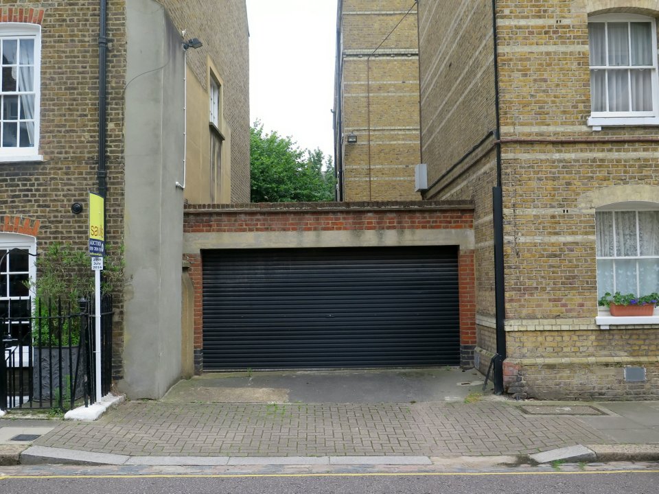  The garage in London which had a guide price of £525,000 went for £670,000 is near the River Thames