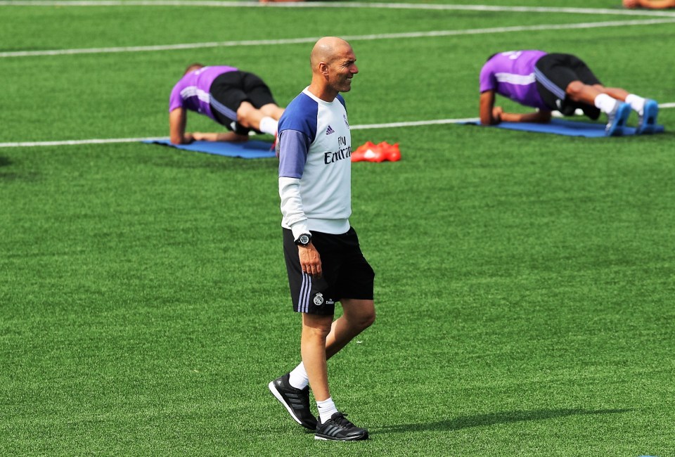  Zinedine Zidane takes Real Madrid's training session in Montreal and he has a big decision to make over Marcos Asensio