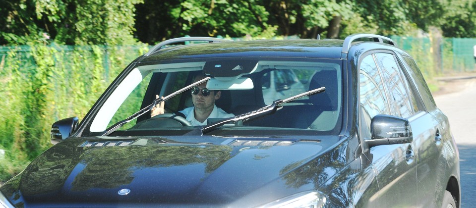 Daley Blind drives into Carrington wearing his shades