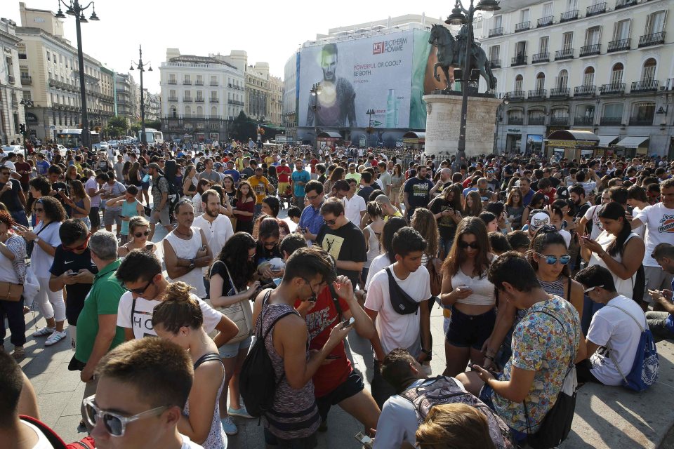  Mobs in Madrid ... the world has been struck by Pokémon fever