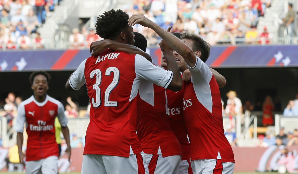  Akpom finished off fine Arsenal move after smart work from Nacho Monreal