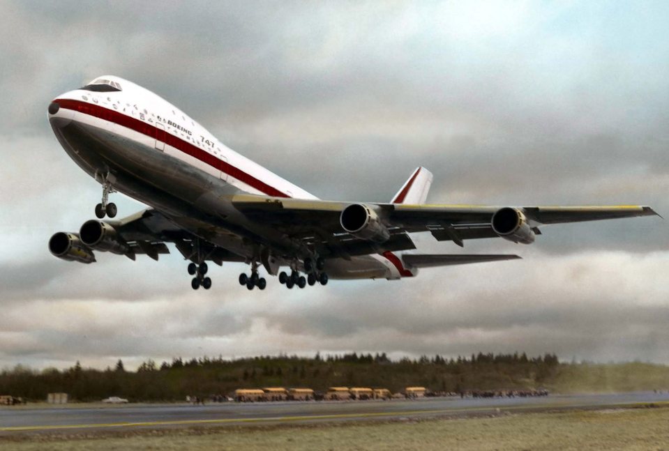 BOEING 747 FIRST FLIGHT