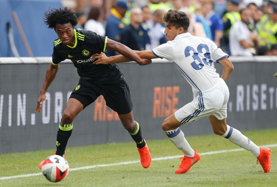 Chelsea sub Juan Cuadrado runs past a Real defender in a much improved second half