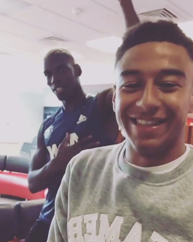  Jesse Lingard welcomes Paul Pogba back to Manchester United with a selfie