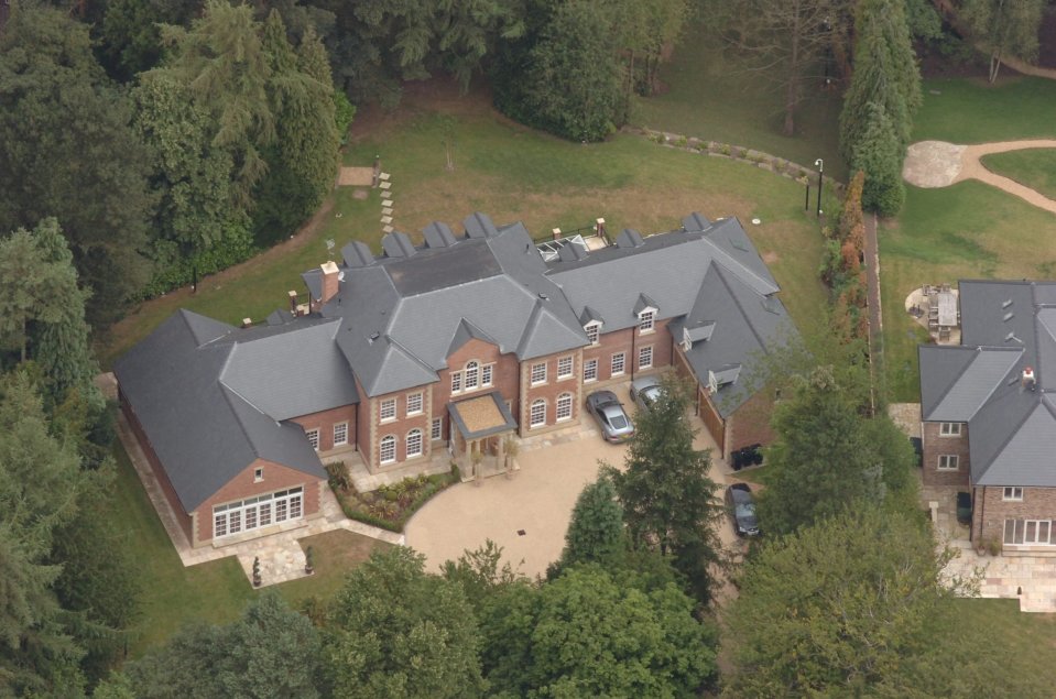  Armed raiders tried to break into Rooney’s Cheshire home last Wednesday before cops pounced