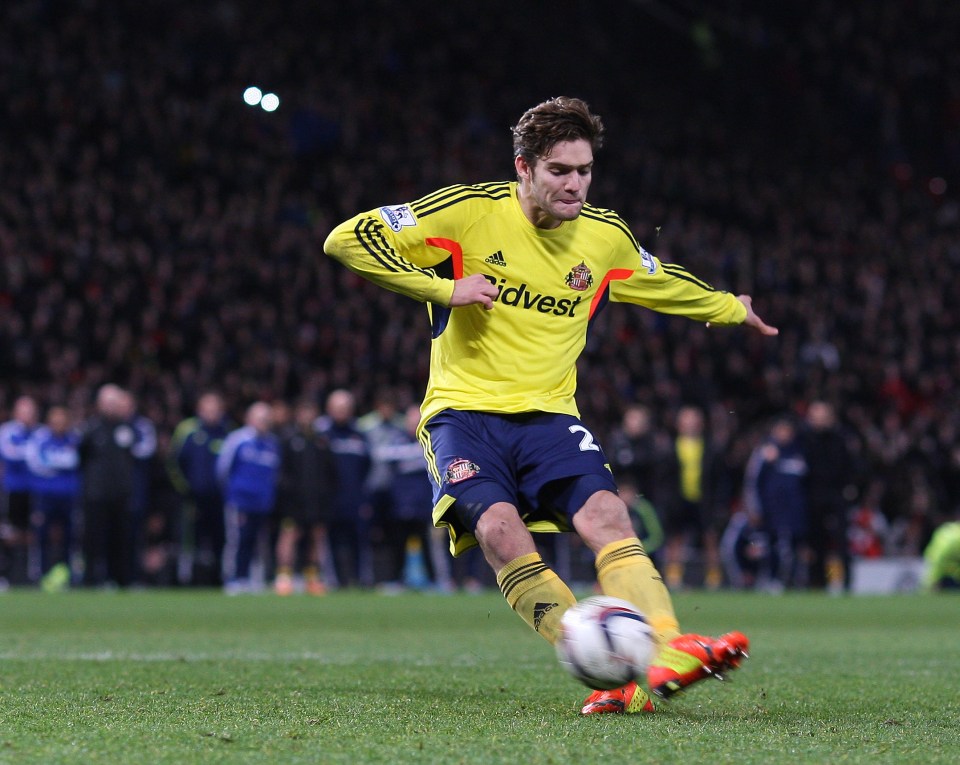 Manchester United v Sunderland 22.1.14 CAPITAL ONE CUP SEMI-FINAL SECOND LEG Goal! Manchester United 2(1), Sunderland 1(1). Marcos Alonso (Sunderland) converts the penalty with a left footed shot to the bottom right corner. (Bradley Ormesher/The Times)